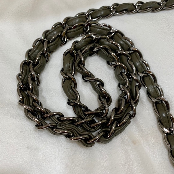 ❌SOLD❌💯Authentic Chanel XL Flap Bag - Picture 2 of 15